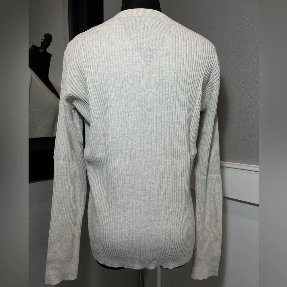 GAP Ribbed V-Neck Oatmeal Size XL - Picture 2 of 2